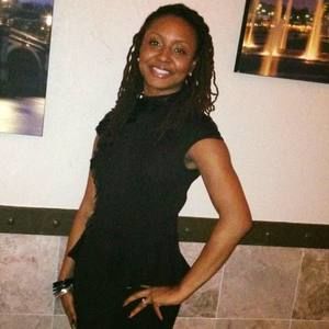 Meet your Posher, Amina